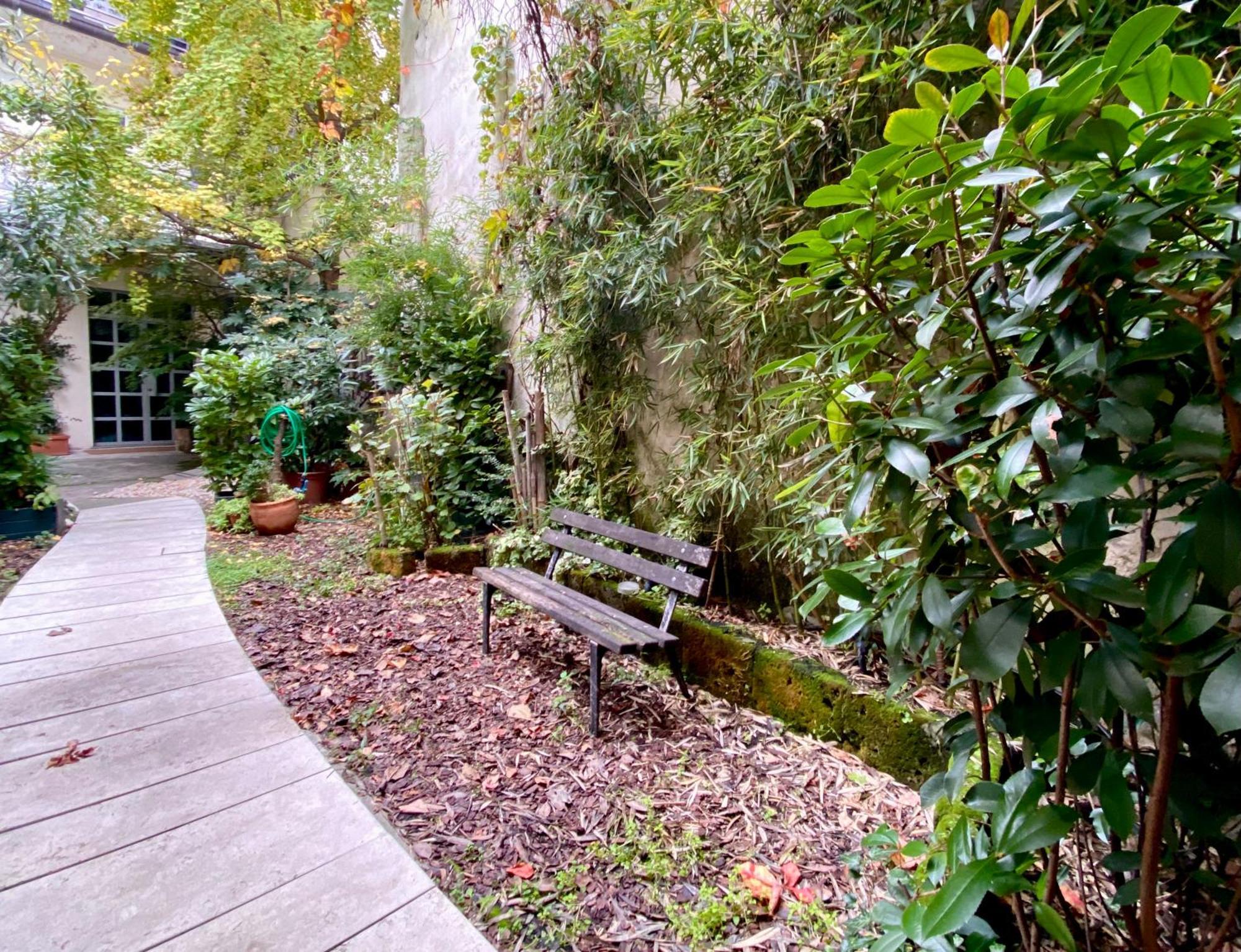 Sant Ambrogio Courtyard Room In Shared Flat Milano Esterno foto